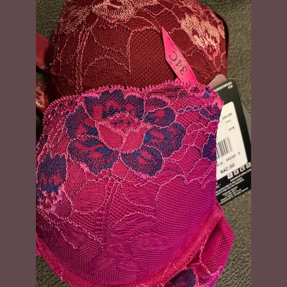 Maidenform| Ultimate Embellished Push Up Bra - Picture 5 of 11